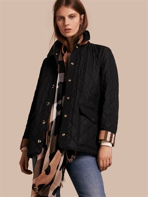 chaquetas burberry mujer.